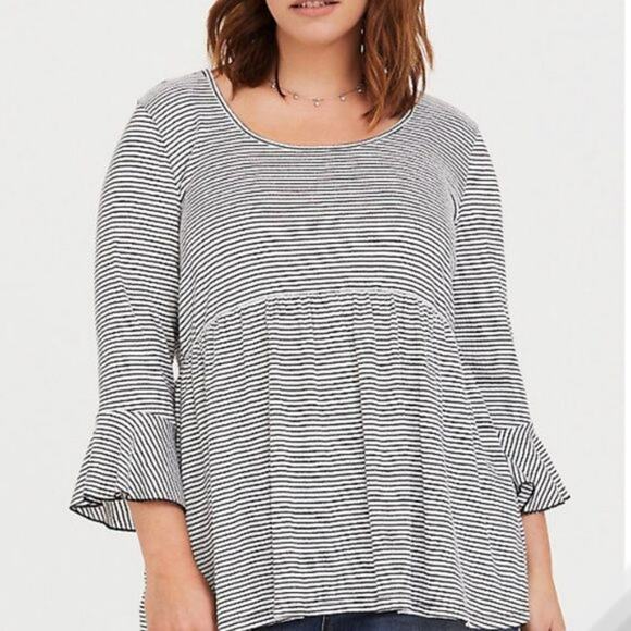 NWT Torrid K Stripe Babydoll Tee with Belled Sleeves in Size OX - Picture 1 of 8